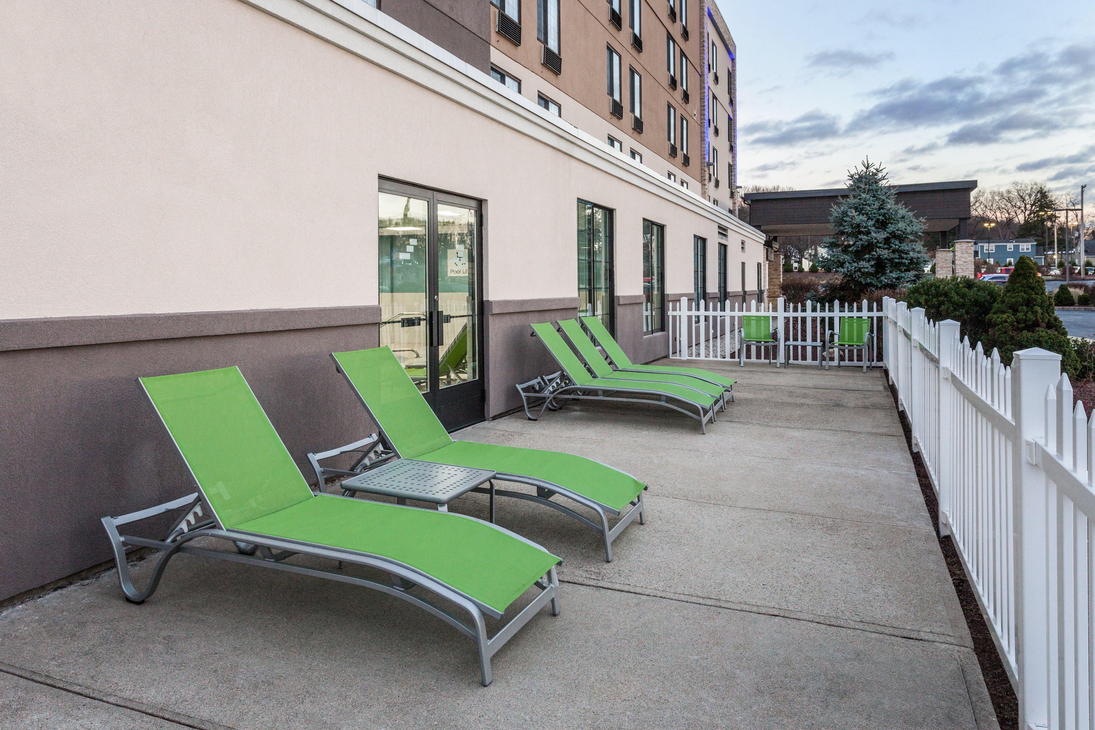 Holiday Inn Express Hotel & Suites Providence-Woonsocket By Ihg Zewnętrze zdjęcie