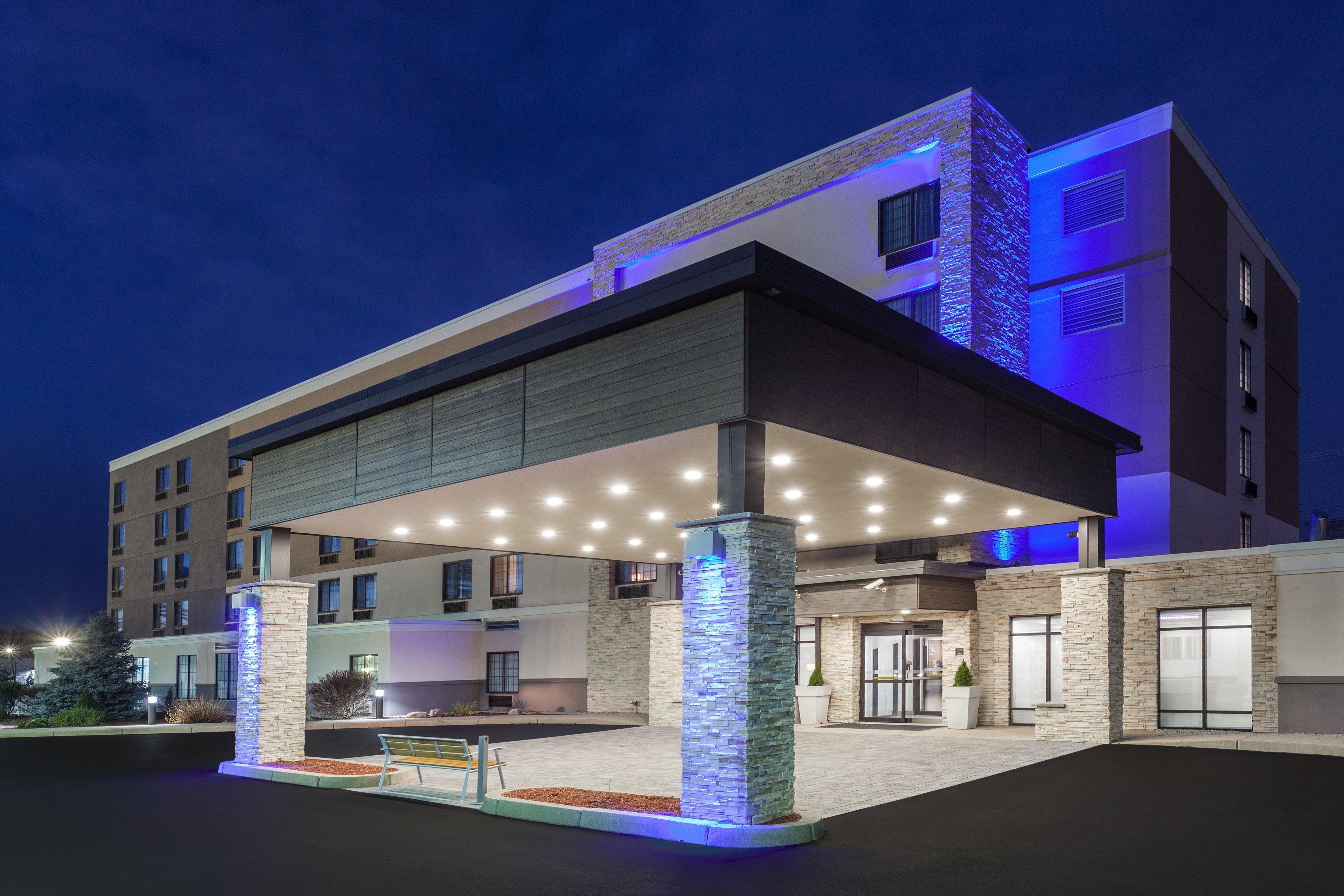 Holiday Inn Express Hotel & Suites Providence-Woonsocket By Ihg Zewnętrze zdjęcie