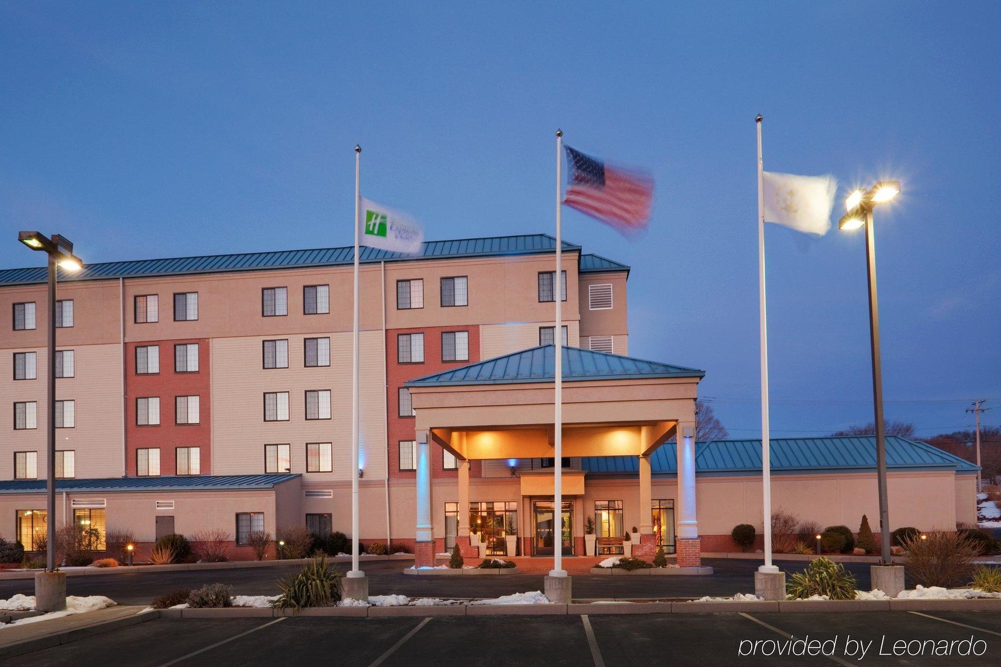 Holiday Inn Express Hotel & Suites Providence-Woonsocket By Ihg Zewnętrze zdjęcie